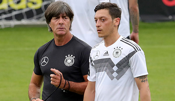 Bundestrainer Joachim Löw äußerte sich nach dem Spiel zum Fall Özil.