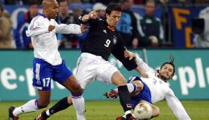 Freundschaftsspiel 2003: Nach der erfolgreichen Weltmeisterschaft in Japan und Südkorea wähnte sich das DFB-Team auf einer Ebene mit den großen Nationen um den amtierenden Europameister. Doch Bobic und Co. wurden von Les Bleus die Grenzen aufgezeigt.