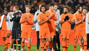 NIEDERLANDE - Telegraaf: "Bei Remis in Deutschland werden die Niederlande Gruppensieger in der Nations League. Oranje legt auch Frankreich übers Knie. Die niederländische Elf hat einen verrückt großartigen Sieg über Frankreich erreicht."