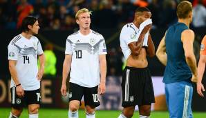Deutschland hat nach einer katastrophalen zweiten Halbzeit eine 1:0-Führung hergeschenkt und ist schließlich mit 2:4 gegen die Niederlande unter die Räder gekommen. So reagiert das Netz.
