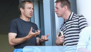 Nur zwei Tage danach erfährt das Gremium über Berti Vogts, dass Klinsmann, der damals für Los Angeles Galaxy arbeitet, für den Job bereit wäre. Die DFB-Entourage reist in die USA zu Verhandlungen.