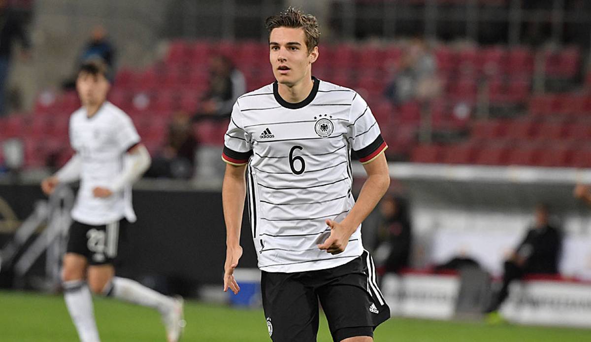 Gladbachs Neuhaus gab gegen die Türkei sein Debüt für die deutsche Nationalmannschaft.