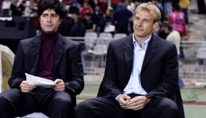 Damals gewann man vor heimischem Publikum unter Nationaltrainer Fatih Terim mit 2:1. 25.000 Zuschauer bejubelten im Stadion von Besiktas den Erfolg. Bei Deutschland saßen diese zwei Herren auf der Trainerbank.