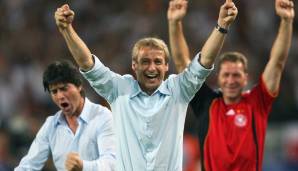 TRAINERTEAM: Joachim Löw, Jürgen Klinsmann und Andreas Köpke waren damals die Verantwortlichen. Löw und Köpke sind auch heute noch dabei. Klinsmann war später noch bei Bayern, US-Nationaltrainer und bei der Hertha. Mal mit mehr, mal mit weniger Erfolg.