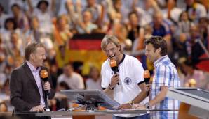 Jürgen Klopp (Mitte) mit Johannes B. Kerner und Urs Meier als "TV-Bundestrainer" 2006.