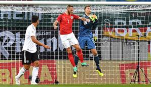Bei der 1:2-Niederlage der deutschen Nationalmannschaft waren alle Augen auf Manuel Neuer gerichtet. Der Keeper überzeugte bei seinem Comeback. Aber wie schlugen sich seine Vorderleute? Die Einzelkritik und die Noten des DFB-Teams.
