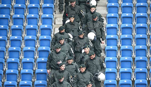 Die Polizei hatte während des Spiels zwischen Dresden und Hannover einiges zu tun