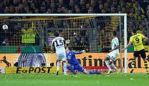 Dieser Treffer zum 2:0 bedeutete Robert Lewandowskis 100. Pflichtspieltor im BVB-Dress
