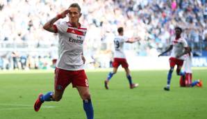 Lewis Holtby will mit dem HSV gegen Paderborn das Pokalhalbfinale erreichen.
