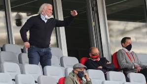 Rudi Völler hofft, dass bereits im Pokalfinale Fans ins Stadion gelassen werden.