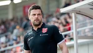 Cheftrainer Torsten Ziegner hofft mit dem Halleschen FC Im Rennen um den Aufstieg dran zu bleiben.