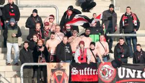 Fans von Viktoria Köln beim Auswärtsspiel in Chemnitz. Nach der Rückreise wurde eine Gruppe attackiert.