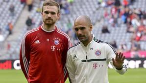 Jan Kirchhoff zusammen mit dem damaligen Bayern-Trainer Pep Guardiola.