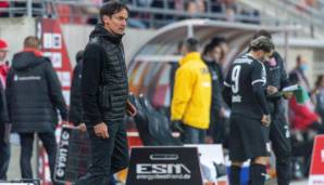 Trainer Florian Schnorrenberg und der Hallescher FC haben der Verlegung des Spiels gegen Duisburg zugestimmt.
