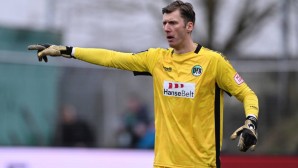 Philipp Klewin setht beim VfB Lübeck im Tor.