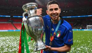 Mittelfeld - JORGINHO (Italien): Der Denker und Lenker der Italiener legte nach dem CL-Sieg mit Chelsea gleich noch den EM-Titel nach. Machte alle sieben Spiele, traf im Elfmeterschießen gegen Spanien ganz lässig, scheiterte aber im Finale.