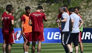 Bernd Storck bereit Ungarn bestmöglich auf das Spiel gegen Portugal vor