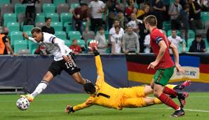 Die deutsche U21-Nationalmannschaft hat den Europameistertitel geholt. Im Finale gegen Portugal (1:0) überzeugte vor allem das Mittelfeld um Niklas Dorsch, das entscheidende Tor erzielte Lukas Nmecha. Die Noten.
