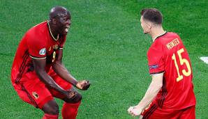 Romelu Lukaku und Thomas Meunier feiern den Führungstreffer von Belgien.