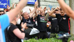 Am Wiener Platz campierten derweil am späten Nachmittag die ungarischen Gäste-Fans, die meisten unter ihnen Mitglieder der Carpathian Brigade, die bereits beim EM-Spiel gegen Frankreich für einen Eklat gesorgt hatten.
