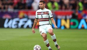 Raphael Guerreiro (Borussia Dortmund): Durch seinen Offensivstürme ergeben sich hin und wieder Lücken hinter ihm, die die Ungarn zu nutzen wussten.