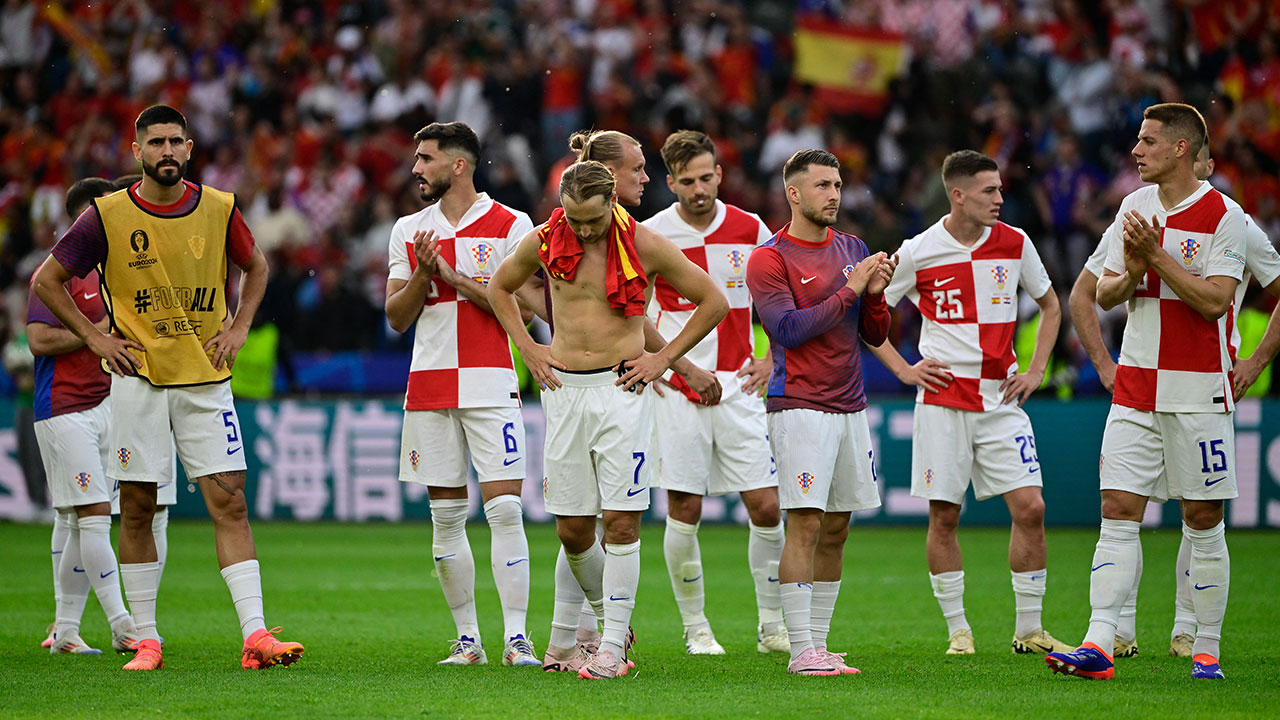 Die kroatischen Spieler waren nach dem 0:3 gegen Spanien sehr enttäuscht.