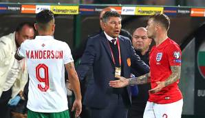 Bulgarien-Coach Krassimir Balakov will beim EM-Quali-Spiel gegen England keine rassistischen Gesänge gehört haben.