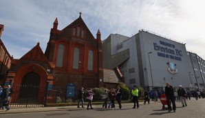 Die Goodison Road in Liverpool: "Home of the Blues" - Heimat des Everton FC