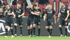 Der Traum lebt! Durch einen 2:0-Erfolg über Benfica hat Eintracht Frankfurt das Halbfinale der Europa League erreicht. Während Jovic einen schwachen Abend erwischte, wurden Rode und erneut Kostic zu Helden. Die Noten und Einzelkritiken zum Spiel.