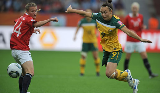 Caitlin Foord (r.) schied mit Australien bei der WM im Viertelfinale gegen Schweden aus