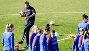 Arjan van der Laan ist nicht länger Trainer der Frauen-Nationalmannschaft der Niederlande