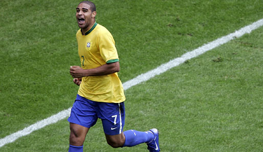 Adriano hat in der WM-Qualifikation für Brasilien einen Treffer erzielt