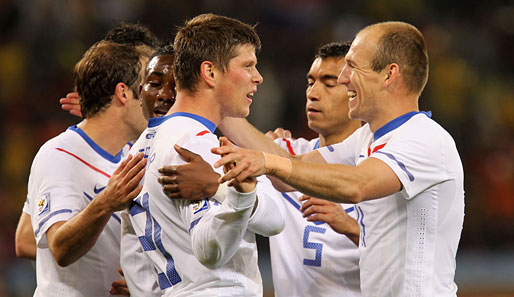 Klaas-Jan Huntelaar (v.) und Arjen Robben (r.) sind wieder für Holland im Einsatz