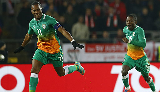 Didier Drogba (l.) hat sich mit der Elfenbeinküste für den Afrika-Cup 2013 qualifiziert