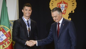 Cristiano Ronaldo wurde von Staatspräsident Anibal Cavaco Silva mit dem Orden ausgezeichnet