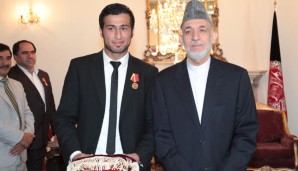 Mansur Faqiryar mit Afghanistans Präsident Hamid Karsai