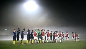 Schon vor dem Anpfiff war nur wenig zu erkennen. Die Anzahl der Zuschauer ist auch sonst nicht sehr hoch bei Spielen der U23. Diesmal erkannte man auch die anwesenden Fans nicht mehr.