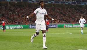 Könnten noch für Nigeria spielen - TAMMY ABRAHAM: Der 21-Jährige ist einer der Senkrechtstarter der Premier League. Unter anderem erzielte der Stürmer des FC Chelsea gegen Wolverhampton einen Dreierpack.