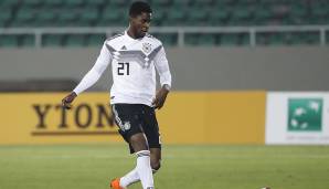 JORDAN TORUNARIGHA: Auch wenn der Linksverteidiger zurzeit nur Reservist bei der Hertha ist, hat Nigeria ein Auge auf den deutschen U21-Nationalspieler geworfen. Bereits Vater Ojokojo spielte für die Afrikaner.