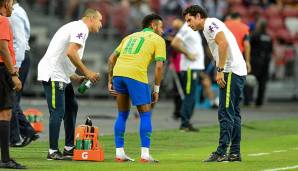 13. Oktober 2019: Das Verletzungspech bleibt dem Superstar treu. Neymar zieht sich eine Kniesehnen-Verletzung beim Länderspiel gegen Nigeria zu und fällt erneut für mehrere Wochen aus.