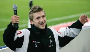 Bei der Borussia fasste er im Profi-Bereich Fuß. Am 31. März 2007 war es dann so weit: Zum ersten Mal lief Marin in der Bundesliga auf. Wenige Monate später unterschrieb Marin seinen ersten Profivertrag in Gladbach, wo er 72 Pflichtspiele absolvierte.