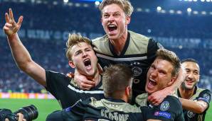 In Ziyech verliert Ajax nach Frenkie de Jong, Matthijs de Ligt und Kasper Dolberg den nächsten Top-Star der herausragenden Mannschaft, die 2019 noch ins Champions-League-Halbfinale vorstieß. Ziyech war 2016 für elf Millionen Euro von Twente gewechselt.