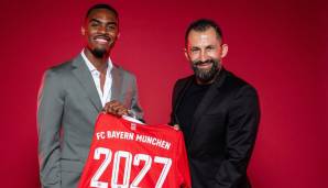 Ryan Gravenberch bei Bayern ab 2022 - Trikotnummer 38. Seine bisherigen Nummern bei Ajax - die 20 und 8 - sind bei Bayern schon vergeben, also nimmt der Niederländer die Nummer, mit der er einst bei Ajax sein Profidebüt gegeben hat.