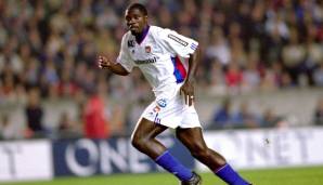 Marc-Vivien Foe. Wechselte nach der Weltmeisterschaft 1994 in die Ligue 1 zum RC Lens, wo er vier Jahre später den Meistertitel gewann. Verstarb 2003 während eines Spiels des Konföderationen-Pokals aufgrund von Herzversagen.