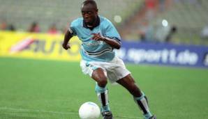 Abedi Pele. Der Offensivspieler aus Ghana schoss Olympique Marseille in den 90ern zu zwei Meisterschaften und zum Champions-League-Titel 1993. In der Bundesliga lief er 50-mal für 1860 München auf. Wurde von der FIFA in die Top 100 gewählt.