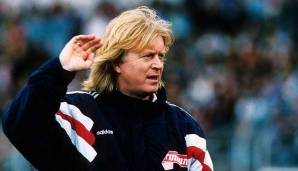 SERGEJ KIRJAKOV: Ein ähnlicher Fehler unterläuft beim KSC 1995 auch Winfried Schäfer, wenn auch nicht mit solch dramatischen Auswirkungen. Im Spiel gegen Bayer Leverkusen bringt er in der Pause in Sergej Kirjakov den vierten Ausländer.