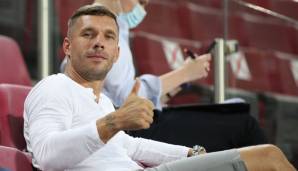 Lukas Podolski verkauft seinen Döner jetzt auch im Supermarkt.