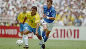 ROMARIO (54, 1,67 m): Und noch ein Weltmeister aus Brasilien. Im WM-Halbfinale 1994 machte er per Kopf den 1:0-Siegtreffer gegen Schweden. "Mit Gottes Hilfe" sei er an den Ball gekommen, erklärte er später. Immerhin nicht mit der Hand Gottes ...