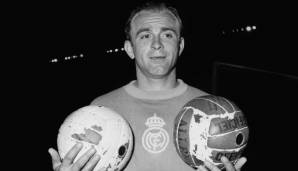 ALFREDO DI STEFANO | REAL MADRID | Der Stürmer zählt zu den größten Spielern, die jemals das Real-Trikot getragen haben. Unzählige Titel sammelte er mit dem Klub, darunter fünfmal in Folge den Europapokal der Landesmeister.