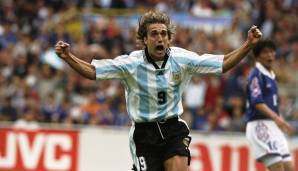 Platz 7: GABRIEL BATISTUTA (Argentinien) - 54 Tore in 78 Länderspielen. "Batigol" ist der einzige Spieler, der bei zwei verschiedenen WM-Endrunden einen Hattrick erzielen konnte. Sein argentinischer Torrekord wurde erst 2016 von Messi geknackt.